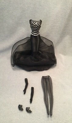 NUEVO 1999 BARBIE NEGRO/PLATEADO BRILLO SIRENA VESTIDO GUANTES TACONES SIN CAJA MUÑECA Foto 1 de 4