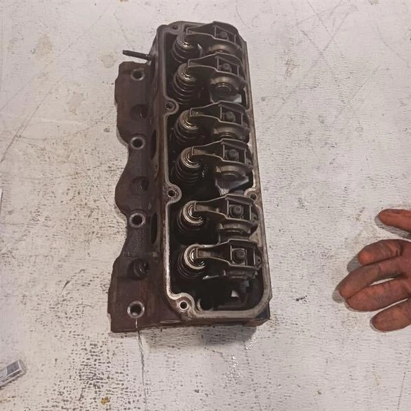 1997 - 2005 庞蒂亚克大奖赛公园大道气缸盖总成带增压 — 第 1/2 张图片