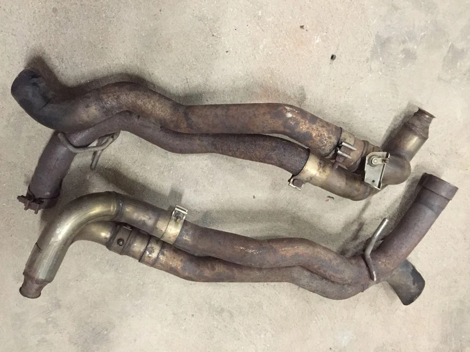 Dodge Viper SRT-10 Auspuff Bj. 2009 - Bild 1 von 3