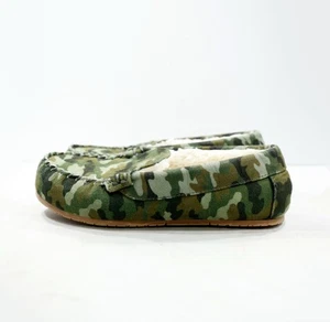 Lands' End Green Camouflage Suede Faux-Fur Lined Moccasin Slippers - Kids' 2 - Picture 1 of 7
