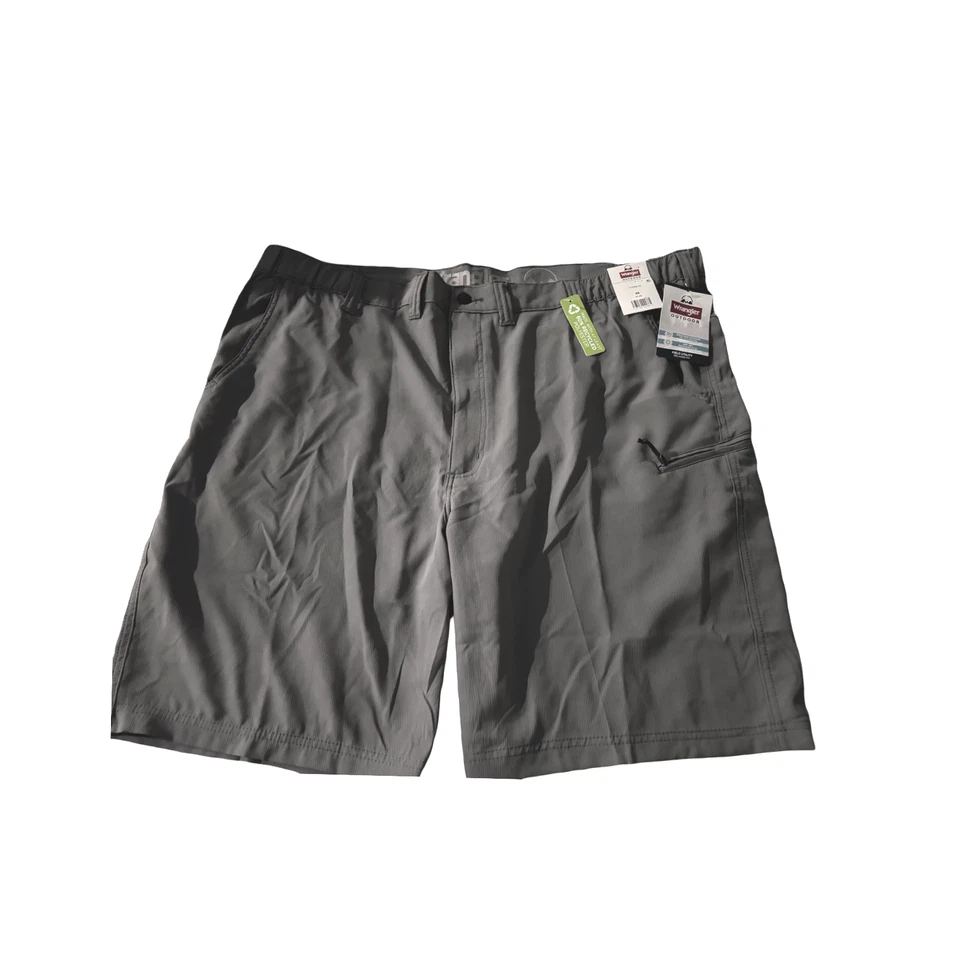 Wrangler Men’s 48 Shorts Gray Elastic Waist Cargo Field Utility