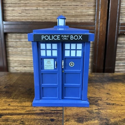 Funko Pop! Caja de llamadas públicas de policía Dr Doctor Who Tardis #227 (sin caja) Foto 1 de 4