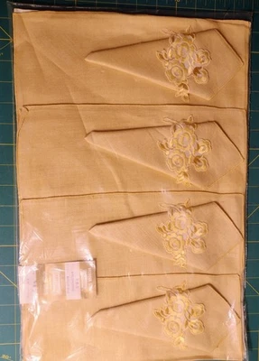 Vtg Authentic Imperial Creation luncheon placemats & napkins 100% Linen NWT - Image 1 of 3