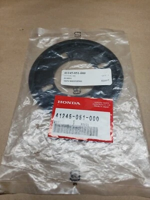 Крышка амортизатора заднего колеса Honda ATC70 Trail 70 CT70 CT110 XR80 XR100 41245-051-000 - Изображение 1 из 2