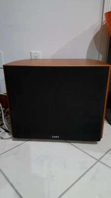 Subwoofer de potencia Acoustic Energy para cine en casa. Foto 1 de 2