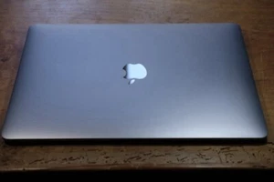 2020 Macbook Air - Picture 1 of 5