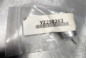 New John Deere Pressure Relief Valve Part # Yz250262 FREE SHIPPING - Picture 1 of 2