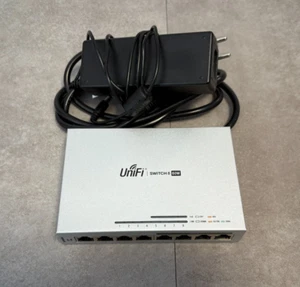 Ubiquiti UniFi 8-Port Switch US-8-60W PoE Managed - Photo 1/3