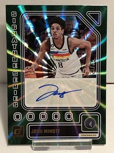 2023-24 Donruss Josh Minott Signature Series Holo Green Laser 23/75 Auto #SS-MIN - Foto 1 di 3