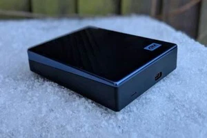 Tomorrowland Events Live DJ-Sets PORTABLE 1TB USB3 HARD DRIVE (2017 - 2021) - Picture 1 of 12