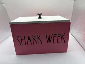 Cheeky storage for Tweens of Girl Dads tampon/sanitary napkins - Picture 1 of 5