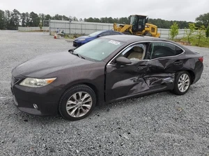 Chassis ECM Network Gateway Right Hand Dash Fits 13-14 LEXUS ES300H 5128760 - Picture 1 of 12