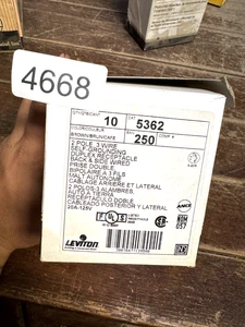 Leviton 5362 2 Pole 3 Wire Pack of 10 - Picture 1 of 2