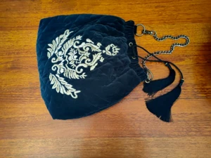 Vintage-Deep Navy Blue Quilted Velvet Camilla Bucket Bag + Gold Baroque Pattern - Picture 1 of 8