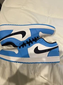 Size 11.5 - Jordan 1 Low UNC 2021 Black/University Blue/White - Picture 1 of 5
