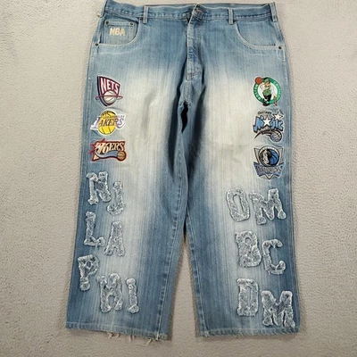 Pantalones de mezclilla vintage UNK NBA talla 42 holgados sueltos pierna ancha parche para todo equipo Y2K ropa de calle Foto 1 de 4