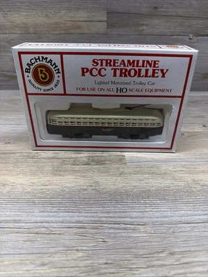 Bachmann HO Scale Streamline PCC Trolley #62945 L/N with Original Box - Image 1 of 4