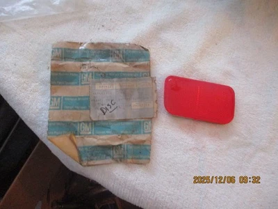 REFLECTOR PARACHOQUES TRASERO IZQUIERDO CHEVROLET KINGSWOOD STATION WAGON 1970 NUEVO EN STOCK Foto 1 de 4