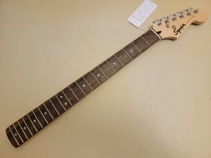 Neu 2021 Fender Squier Stratocaster Hals.. E-Gitarre.. Strat. enthält Tuner - Bild 1 von 10