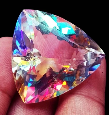 65 To 70 Ct Mystic Quartz In Rainbow Color Certified Trillion Cut Loose Gemstone - Image 1 of 4