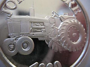 1-OZ.JOHN DEERE MODEL 4020 TRACTOR FATHERS DAY GIFT.999 PROOF SILVER COIN+GOLD - Picture 1 of 12