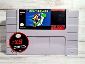 ThinkGeek Super Nintendo Juego Cartucho Estuche Super Mario World XS Camiseta - Imagen 1 de 9