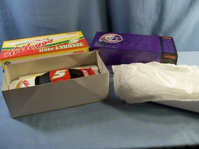 Terry Labonte Action Racing #5 Kellogg's 2000 Monte Carlo 1:24 Diecast Bank - Image 1 of 4
