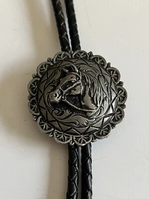 36” Bolo Tie Horse Head Western Ecuestre Cuero Negro De Colección Foto 1 de 4