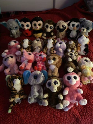 RARE SOLID EYE BEANIE BOOS - Image 1 of 3