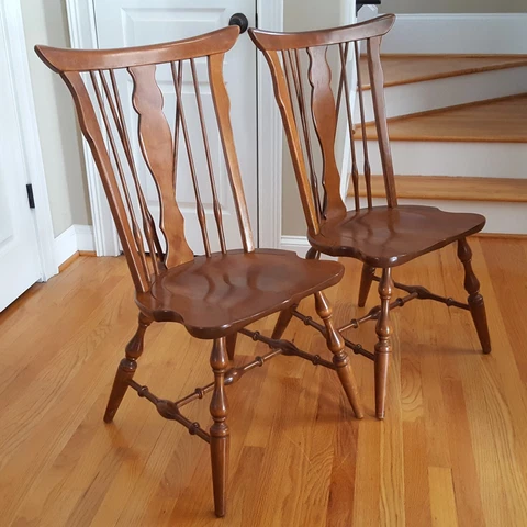 Vintage Pair of Temple Stuart Solid Rockport Maple Brace Back Windsor Chairs! Cover