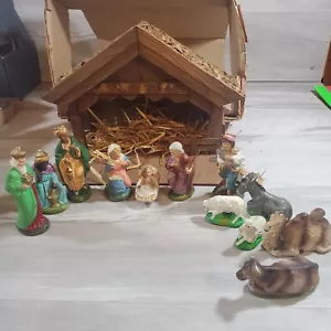 Set presepe vintage figure cartapesta con mangiatore stabile in Germania - Foto 1 di 17