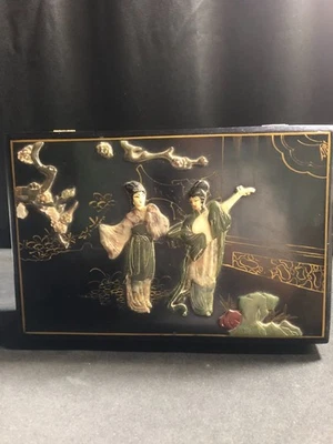 Антикварная резная черная восточная лакированная шкатулка для ювелирных изделий из нефрита 13 x 9 x 4 дюйма - Изображение 1 из 4