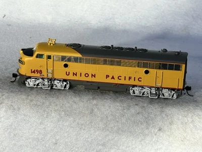 Nice Intermountain Union Pacific RR  FP-7 A HO Locomotive Sound/DCC - Image 1 of 4