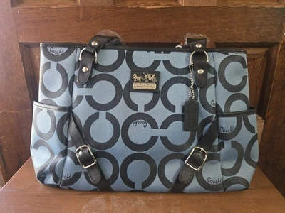 coach purses excellent condition - Image 1 of 4