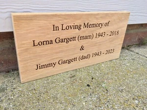 In Loving Memory Mum & Dad Memorial Personalised Engraved Oak Graveside Plaque - Picture 1 of 2