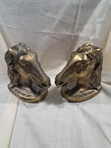 VINTAGE PAIR OF CAST METAL HORSE HEAD BOOKENDS  ZYX - Picture 1 of 3