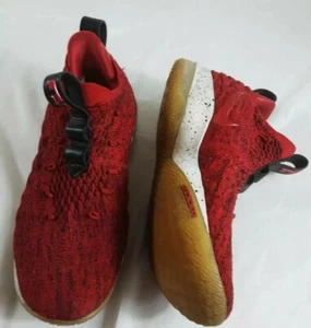 Men's Nike LeBron 15 Low 'University Red' AO1755-800 Basketball Shoes Size 8 - Picture 1 of 9