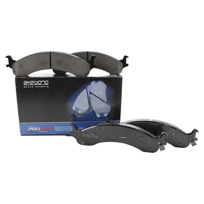 Juego de almohadillas de disco delanteras de cerámica ProAct Akebono para Dodge Ram 2500 y 3500 2000-2002 Foto 1 de 4