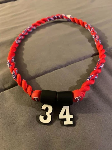 Kid's TEXAS RANGERS Red 18" Double Rope NOLAN RYAN #34 NECKLACE NEW! FAST! FREE! Cover