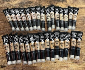 Lot Of 30 Revlon ColorStay Skin Awaken 5-in-1 Concealer Caffeine + Vitamins Seal - Picture 1 of 3
