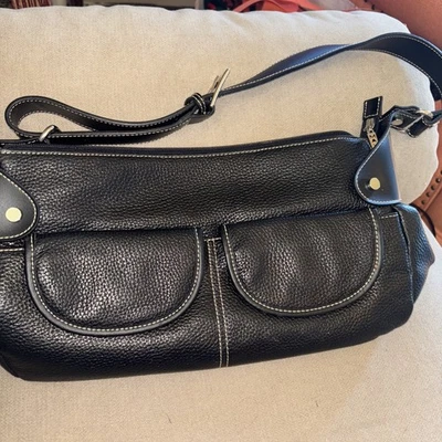 Bolso de Hombro MAXX NEW YORK Cuero Guijarro Negro Usado en Excelente Condición Foto 1 de 4