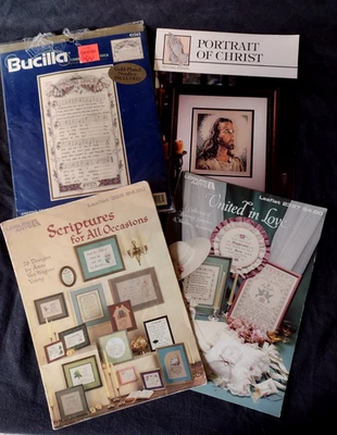 Lote De Colección De 4 Patrones De Punto De Cruz Surtidos y Kit ~ Tema RELIGIOSO Foto 1 de 4