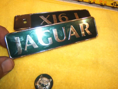 Tapa trasera del maletero Jaguar XJ6 L 1996 sedán plástico verde genuino OEM 3 emblemas, XJ6L Foto 1 de 4