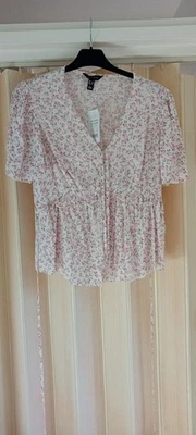 Size 12 New Look Floral Viscose Top - Image 1 of 2