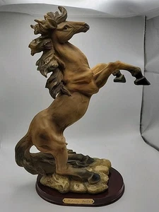 Vintage Ashley Belle Aufzucht Pferd Harz Statue ~ 121/2" hoch - Bild 1 von 10