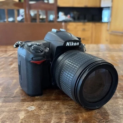 Nikon D D7000 16.2MP Digital SLR Camera - Black (Kit w/ AF-S DX ED VR... - Image 1 of 4