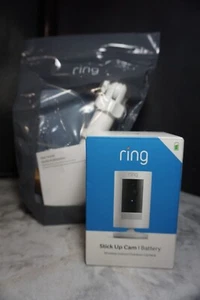 (RI4) Ring - Stick Up Indoor/Outdoor Wireless 1080p Security Camera w/ Mount - Picture 1 of 5