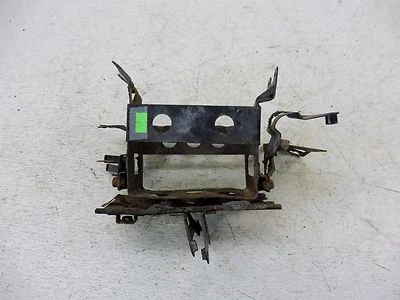 Kawasaki KZ550 1983 F KZ 550 K427-5. soporte batería y relé montaje Foto 1 de 4