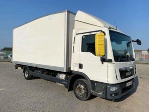 MAN TGL 7.160 7.5-TONNE GRP BOX VAN 2019 - DA19 KHO - Picture 1 of 24