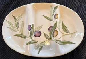 PIER 1 SORRENTO 17" OVAL DIVIDED SERVER PLATTER GREEN & PURPLE OLIVES GREEN TRIM - Picture 1 of 6